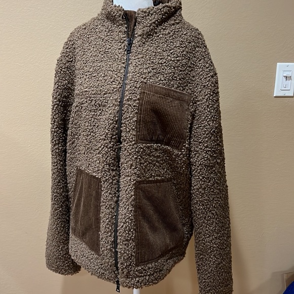 Onia Sherpa Jumbo Corduroy Shacket - Picture 6 of 12